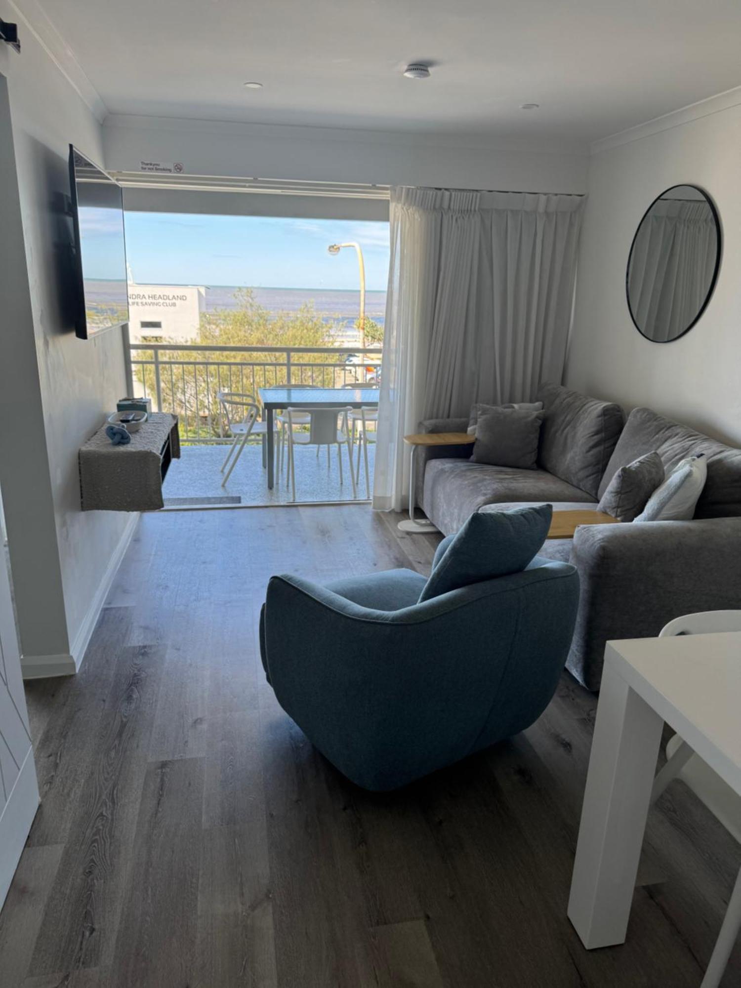 Ocean View - Alexandra Headlands Beachfront Unit Zewnętrze zdjęcie
